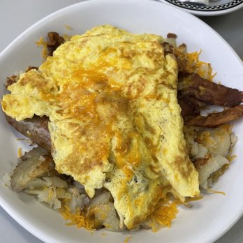 Cherry Pit Cafe - Breakfast skillet - American Near Me - Deerfield, Illinois Cherry Pit Cafe - Breakfast skillet - American Near Me - Deerfield, Illinois