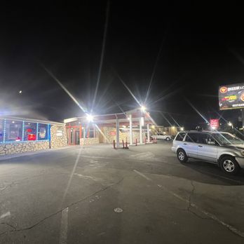 Pizza Twist - Pizza Near Me - Reno, Nevada