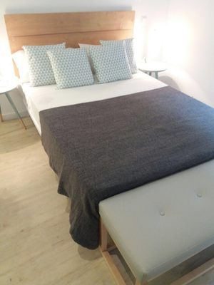 L & H Latina by null