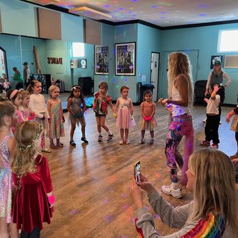 Dance Parties by Lisa - Party & Event Planning Near Me - Santa Monica, California