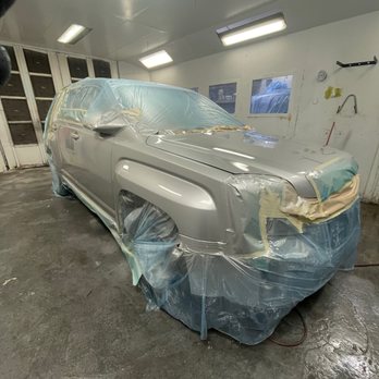 Grand Prix Auto - Body Shops Near Me - Edmonton, Alberta