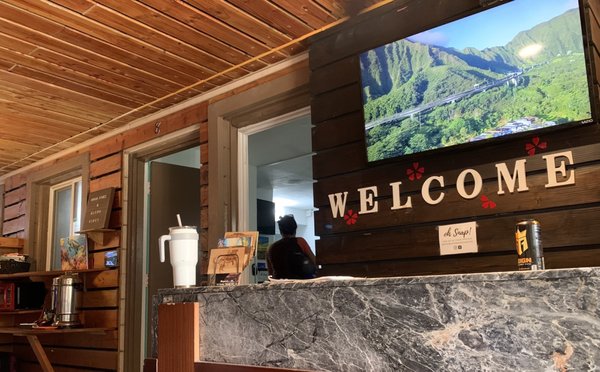 The Beach Waikiki Hostel by ALOH by null