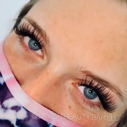 Lavish Beauty Bar - Eyelash extension