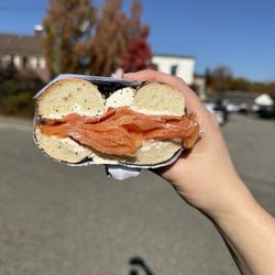 Goldberg's Famous Bagels - Allendale