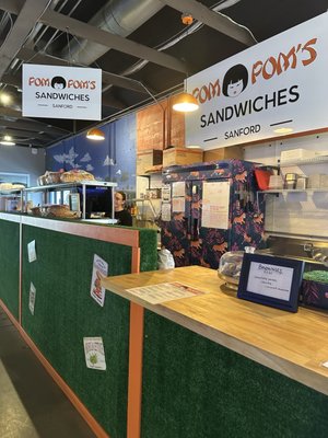 Pom Pom's Sandwiches by null