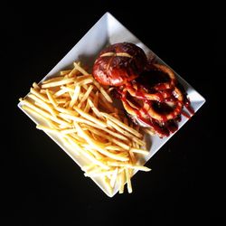 Sherwood Forest Golf Club - Jack Nicklaus Burger with French Fries