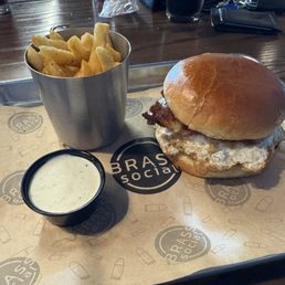 Signature Burger Signature Burger