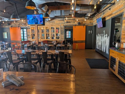 HOBNOB Neighborhood Tavern by null