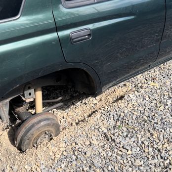 Mitchell's Towing & Recovery - They are theirs and scammers - Towing Near Me - Roanoke, Virginia