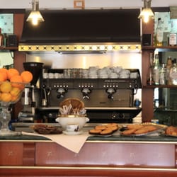 Caffè dell'Opera - Colazione al Caffè dell'Opera di Torre del lago