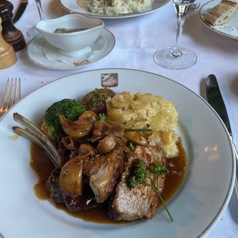 La Colombe d'Or - Rack of Lamb and Chicken Fricassee . - French Near Me - Saint-Paul de Vence, 06 La Colombe d'Or - Rack of Lamb and Chicken Fricassee . - French Near Me - Saint-Paul de Vence, 06