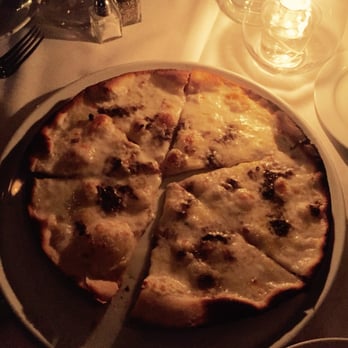 E Baldi Ristorante - Incredible Sapore di tartufo Pizze - Italian Near Me - Beverly Hills, California E Baldi Ristorante - Incredible Sapore di tartufo Pizze - Italian Near Me - Beverly Hills, California