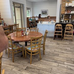 Peach Valley Cafè