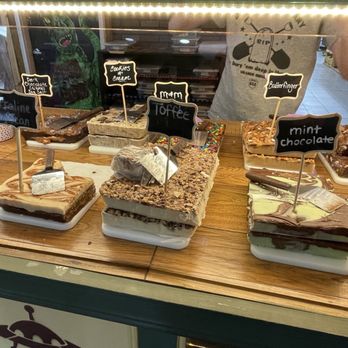 Uranus Fudge - Fudge - Ice Cream & Frozen Yogurt Near Me - Anderson, Indiana
