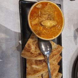Palata and chicken curry dip