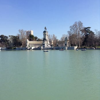 Estanque Grande del Buen Retiro - The large lake - Parks Near Me - Madrid, M