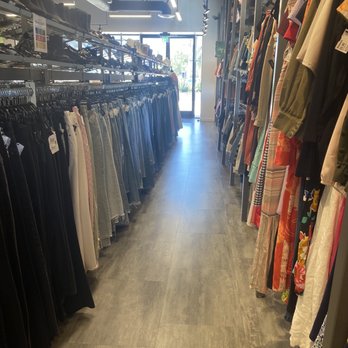 Uptown Cheapskate - Women's Clothing Near Me - Carlsbad, California Uptown Cheapskate - Women's Clothing Near Me - Carlsbad, California