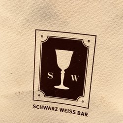 Schwarz Weiß Bar