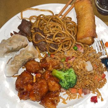 King Wah - A very solid take out dinner on a rainy movie night - Chinese Near Me - Rocky River, Ohio King Wah - A very solid take out dinner on a rainy movie night - Chinese Near Me - Rocky River, Ohio