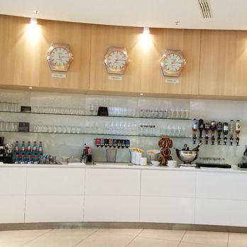 Air Canada Maple Leaf Lounge - Airport Lounges Near Me