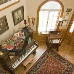 The Rhinestone Rose Inn & Wellness Center - Lobby