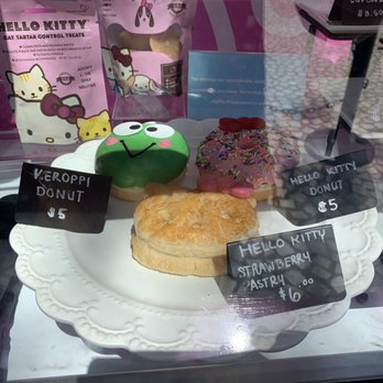 Hello Kitty Cafe - Desserts Near Me - Las Vegas, Nevada