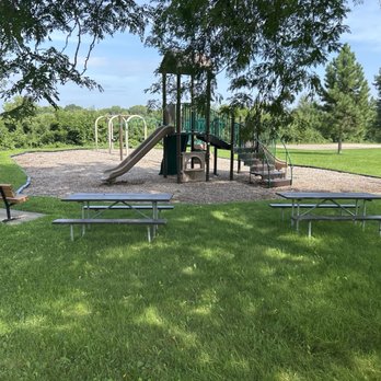 Westport Meadows Park - Parks Near Me - Madison, Wisconsin Westport Meadows Park - Parks Near Me - Madison, Wisconsin