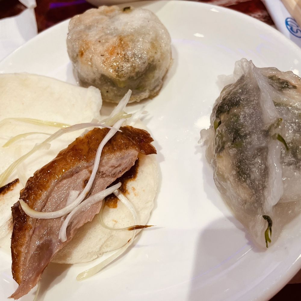 Corner 28 - Peking duck bun, dumplings - Chinese Near Me - Flushing, New York Corner 28 - Peking duck bun, dumplings - Chinese Near Me - Flushing, New York