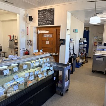 Rogue Creamery - Cheese Shops Near Me - Central Point, Oregon Rogue Creamery - Cheese Shops Near Me - Central Point, Oregon