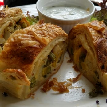 Gasthaus Kärntnerhof - Veggie strudel. - Hotels Near Me - Faak am See, 2 Gasthaus Kärntnerhof - Veggie strudel. - Hotels Near Me - Faak am See, 2