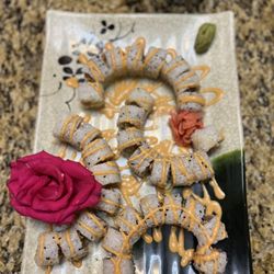 XO Asian Cuisine - Spicy tuna rolls