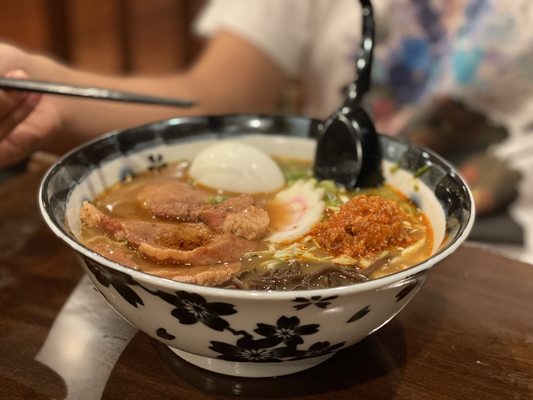 Aki Nom Nom Sushi and Ramen by null