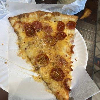 NYC Pizza Kitchen - Spicy Pepperoni Pizza add hot honey added - Pizza Near Me - New York, New York NYC Pizza Kitchen - Spicy Pepperoni Pizza add hot honey added - Pizza Near Me - New York, New York