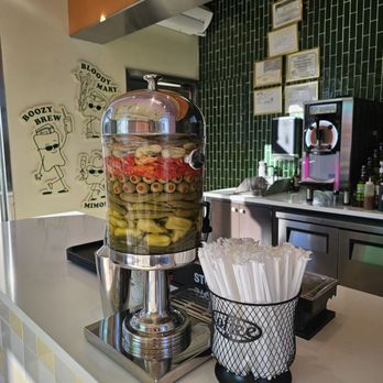 Hot Bennys - Inside - Desserts Near Me - New Orleans, Louisiana