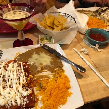 Vida At The Lake - The fresh guacamole is fantastic - Mexican Near Me - Meredith, New Hampshire