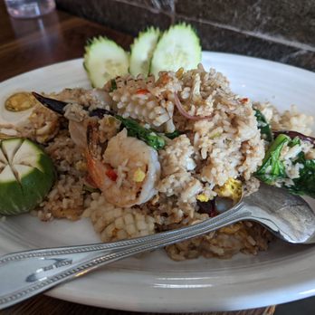 Lers Ros - Shrimp paste fried Rice - Thai Near Me - San Francisco, California Lers Ros - Shrimp paste fried Rice - Thai Near Me - San Francisco, California