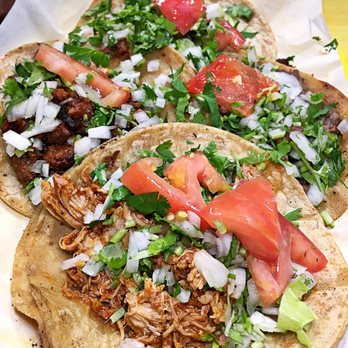 La Cocina - 2 steak tacos, 1 pork, 1 al pastor - Mexican Near Me - Chicago, Illinois