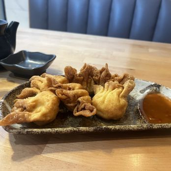 Ryo Sushi - Crab Rangoon(6) - Sushi Bars Near Me - Chicago, Illinois