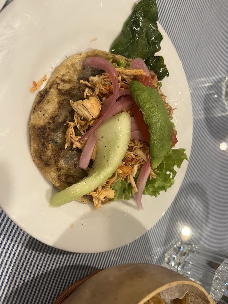 La Chaya Maya