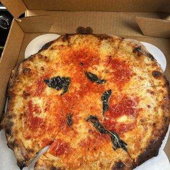 Pizzeria Da Gloria - Margherita Pizza - Pizza Near Me - St. Louis, Missouri Pizzeria Da Gloria - Margherita Pizza - Pizza Near Me - St. Louis, Missouri