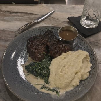 The Peppermill Steakhouse - Cocktail Bars Near Me - Tempe, Arizona