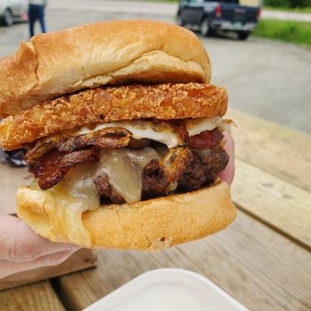 Burger Barn - Hash burger (Hash brown, egg, bacon, cheese, burger) - Food Stands Near Me