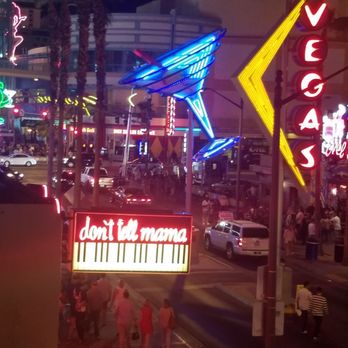 Commonwealth - Rooftop pic - Cocktail Bars Near Me - Las Vegas, Nevada Commonwealth - Rooftop pic - Cocktail Bars Near Me - Las Vegas, Nevada