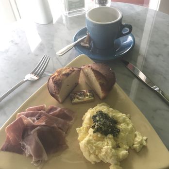 Raintree Bakery Coffeehouse - It's a great place with cupcakes to take home with daughter loved the chocolate cheesecake and mostly all organic! - Bakeries Near Me - Honolulu, Hawaii