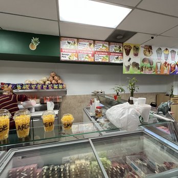La Michoacana Don Chuy - the inside of a deli - Ice Cream & Frozen Yogurt Near Me - Chicago, Illinois La Michoacana Don Chuy - the inside of a deli - Ice Cream & Frozen Yogurt Near Me - Chicago, Illinois