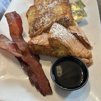 Rembrandts - French Toast - Breakfast & Brunch Near Me - Eagle, Idaho Rembrandts - French Toast - Breakfast & Brunch Near Me - Eagle, Idaho
