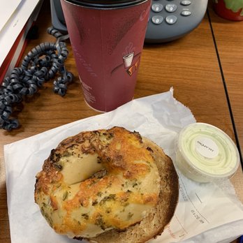 Desert Sun Bagel - Jalapeño cheddar bagel and chai latte - Sandwiches Near Me - Reno, Nevada