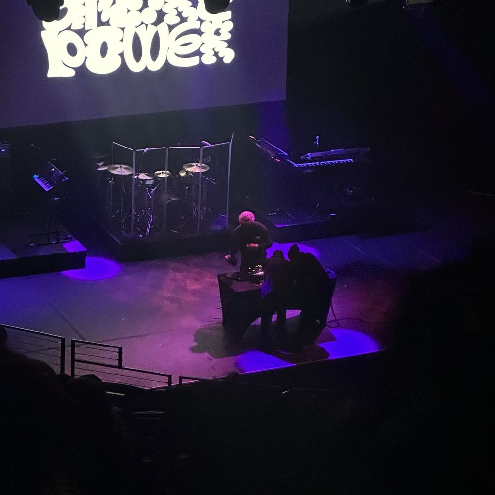 Waiting on Musiq Soulchild :) Waiting on Musiq Soulchild :)