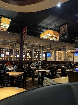 BJ's Restaurant & Brewhouse by null