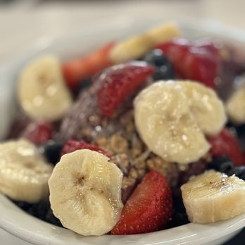 Headquarters Bar & Eatery - Açaí bowl - Bars Near Me - Bakersfield, California